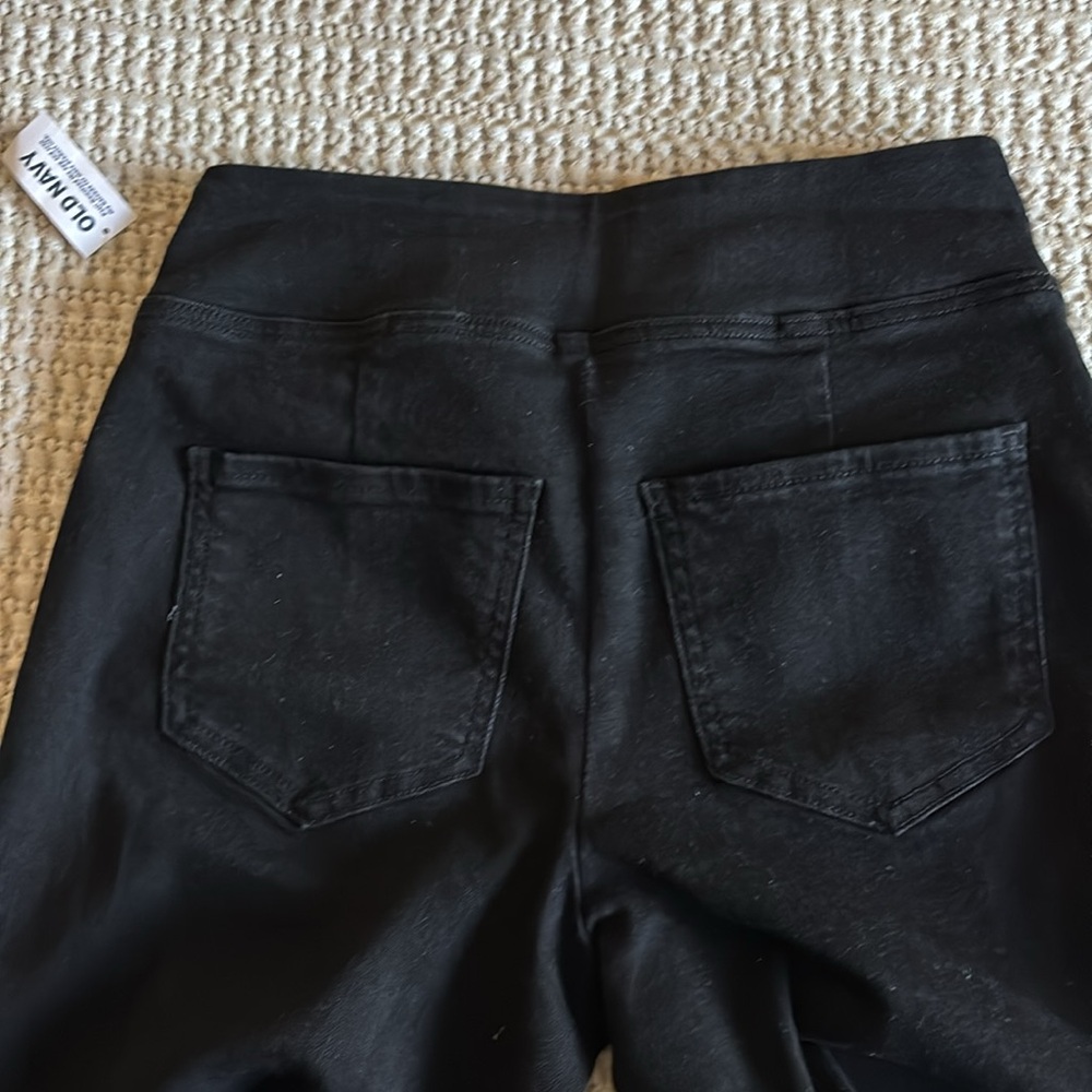 High-Waisted Pull-On Weekender Wide Leg Crop Jeans - Picture 6 of 7